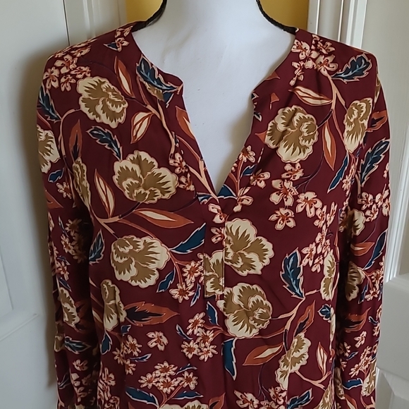 DANIEL RAINN FLORAL BLOUSE,  SIZE XL - Picture 3 of 11